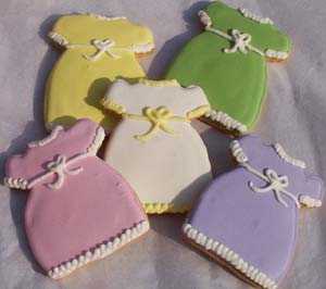 http://img.fiesta101.com/wp-content/uploads/2009/04/babydresscookies.jpg